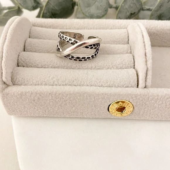 925 Sterling Silver Textured Ring Band Stackable Dainty Ring Hammered Ring - Picture 5 of 11